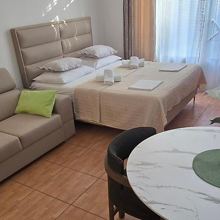 Apartments Villa Katarina Makarska Bagian luar foto