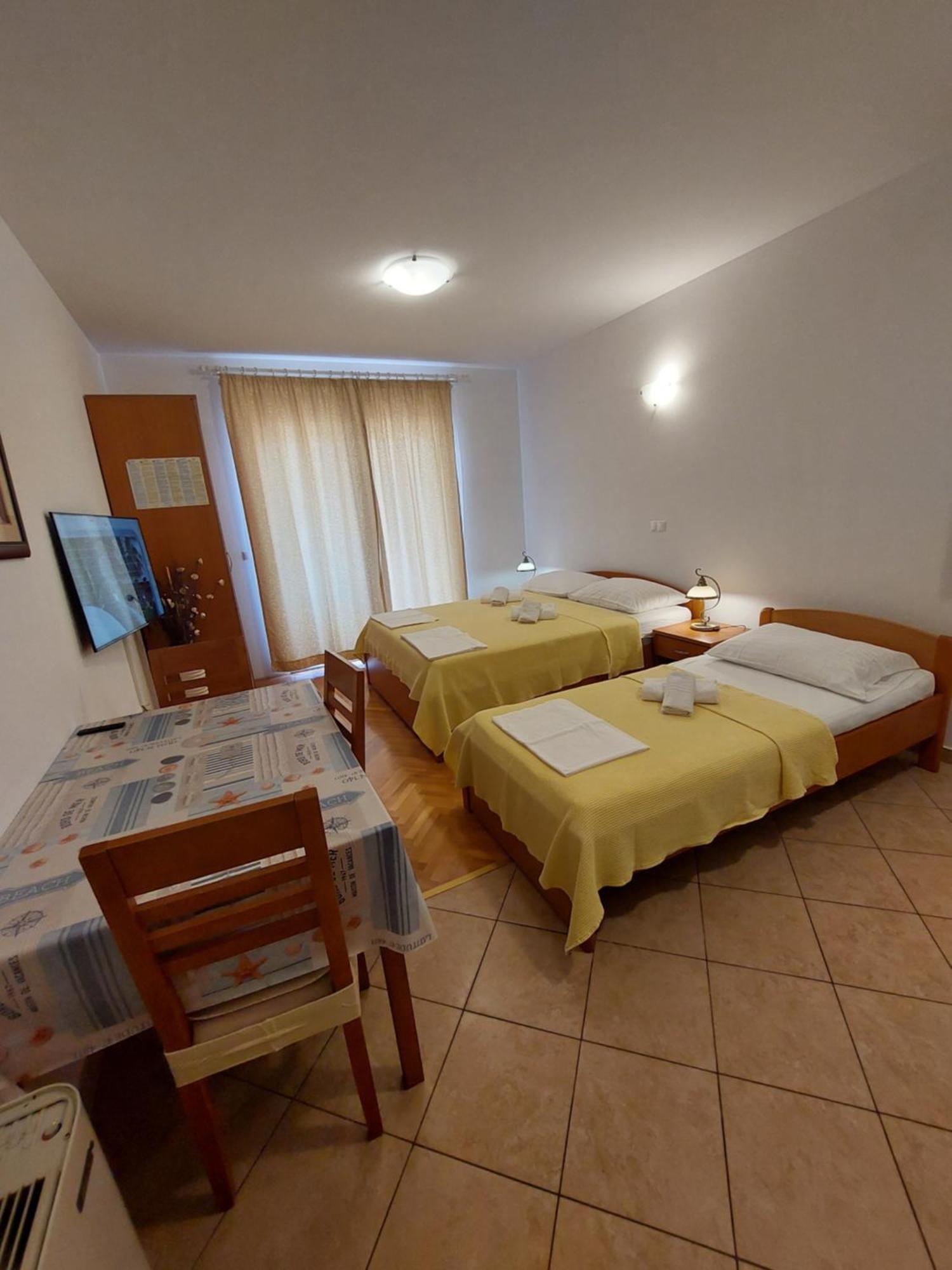 Apartments Villa Katarina Makarska Bagian luar foto