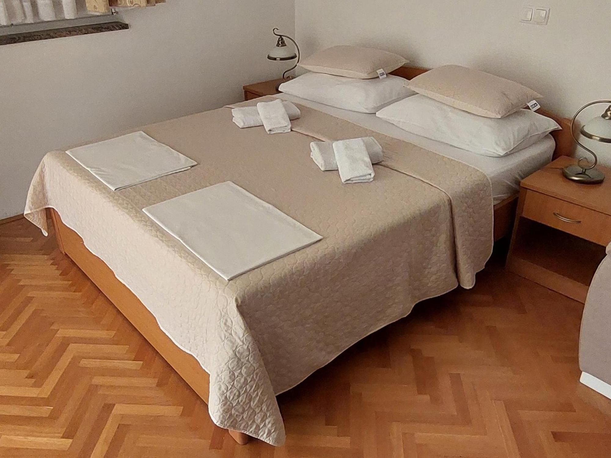 Apartments Villa Katarina Makarska Ruang foto